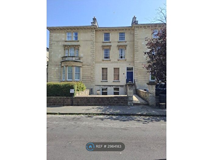 2 Bedroom Flat To Rent In Oakland Road, Bristol, BS6
