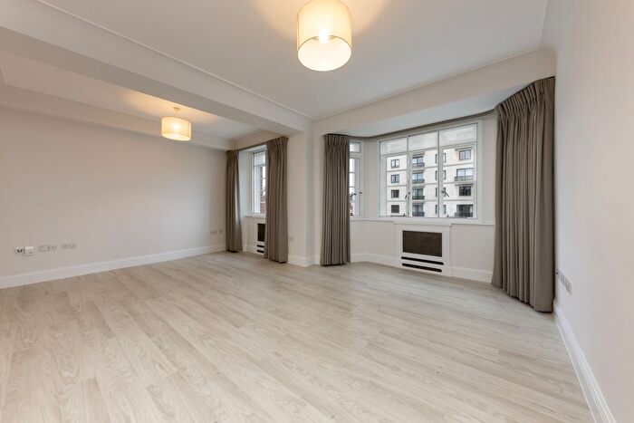 3 Bedroom Flat To Rent In Sloane Street, London, SW1X