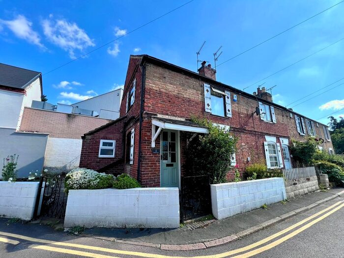 2 Bedroom Property To Rent In Park Lane, Littleover, Derby, DE23