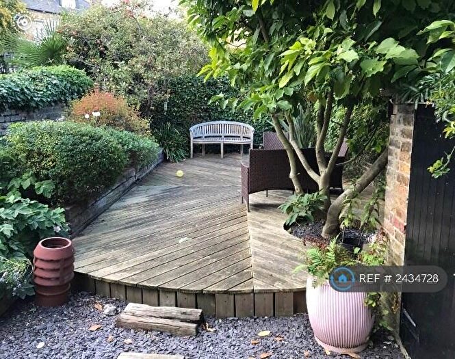 2 Bedroom Flat To Rent In Bathurst Gardens, London, NW10