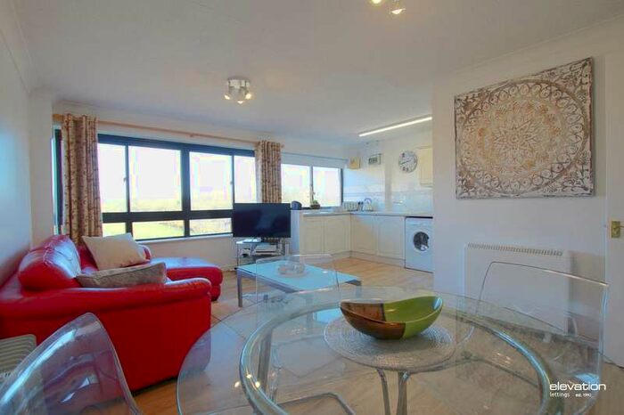 2 Bedroom Apartment To Rent In South Seventh Street, Milton Keynes, MK9