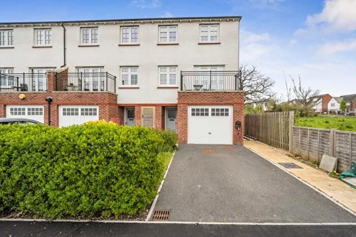 4 Bedroom Semi Detached House For Sale In Homington Terrace, Swindon, SN3
