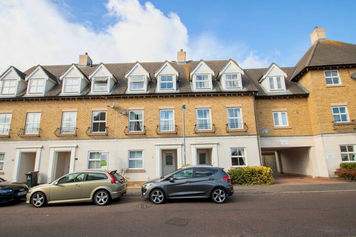 3 Bedroom Town House To Rent In Robin Crescent, Stanway, Colchester, CO3