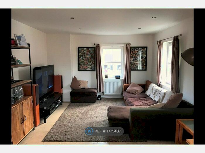 1 Bedroom Flat To Rent In Garnet Road, Slade Green, DA8