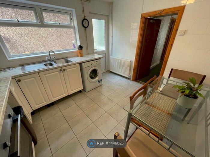 5 Bedroom Terraced House To Rent In Oxford Street, Swansea, SA1