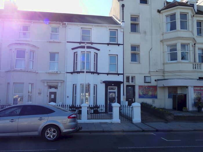 1 Bedroom Flat To Rent In Central Parade, Herne Bay, CT6