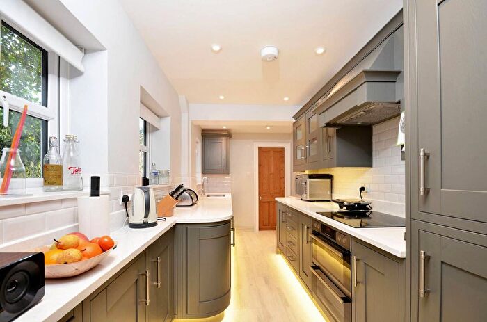 2 Bedroom Semi-Detached House To Rent In High Path Road, Merrow, Guildford, GU1