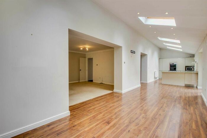 3 Bedroom Terraced House To Rent In Maybach Court, Shenley Lodge, Milton Keynes, MK5