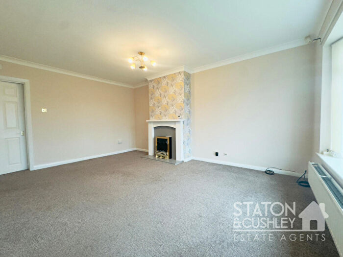 2 Bedroom Semi-Detached Bungalow For Sale In Heathland Close, Mansfield, NG18