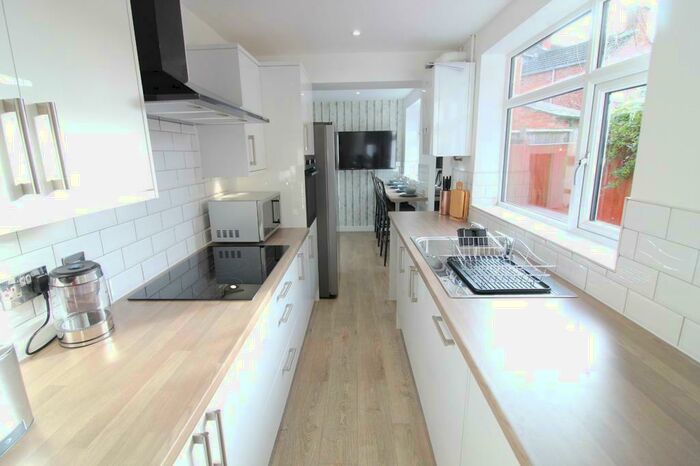 1 Bedroom Terraced House To Rent In King Street, Loughborough, LE11