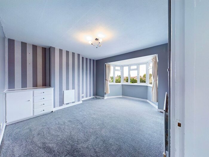 1 Bedroom Flat To Rent In Wallace Gardens, Swanscombe, DA10