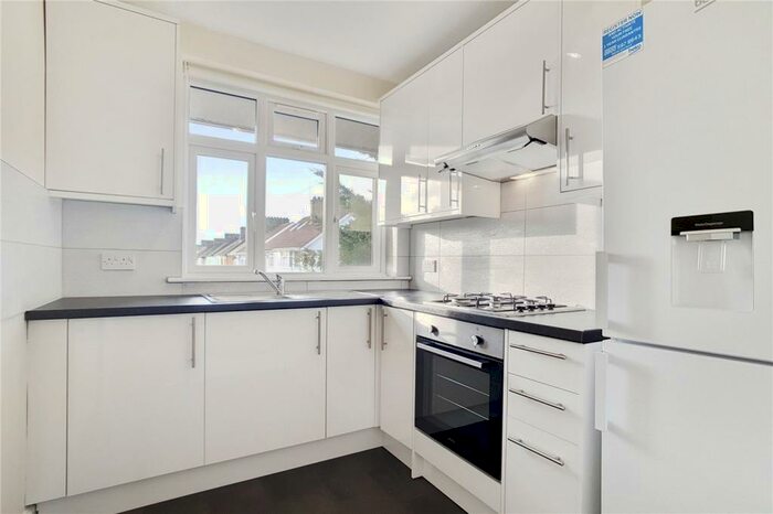 1 Bedroom Maisonette To Rent In Farrer Road, Kenton, Harrow, HA3