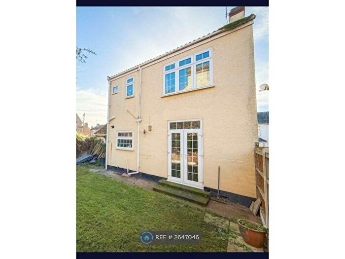 3 Bedroom Detached House To Rent In Crossfield Road, Clacton-On-Sea, CO15