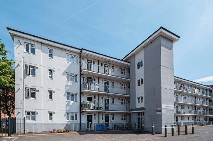 2 Bedroom Flat For Sale In Nestor House, Old Bethnal Green Road, Bethnal Green, London, E2
