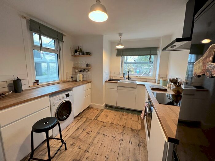 3 Bedroom Terraced House To Rent In Barton Road, Exeter, EX2