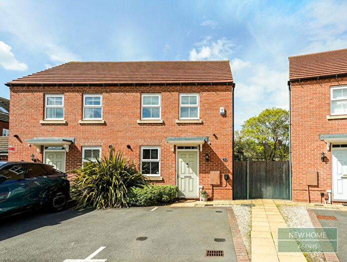 3 Bedroom Semi Detached House For Sale In John Boden Way, Woodthorpe, Loughborough, LE11