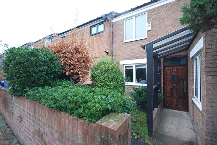 4 Bedroom Property To Rent In Little Dimocks, London, SW12