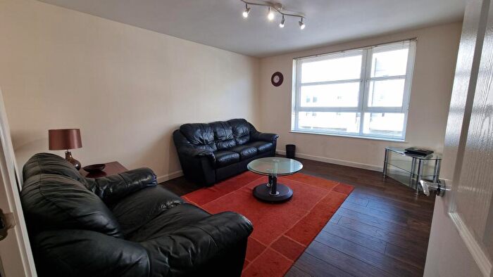 2 Bedroom Flat To Rent In Virginia Street, Aberdeen, AB11