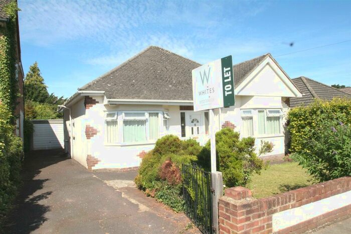 3 Bedroom Detached Bungalow To Rent In Harnham - Montague Road, SP2