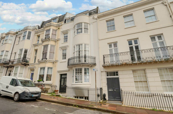1 Bedroom Flat To Rent In Devonshire Place, Brighton, BN2