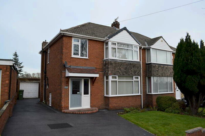 3 Bedroom Semi-Detached House To Rent In Towngate, Ossett, WF5