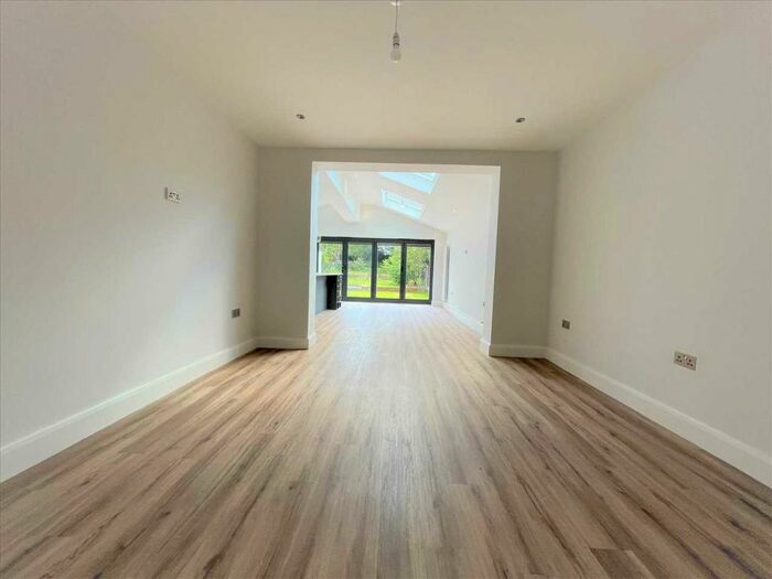 5 Bedroom SemiDetached House To Rent In Mill Park Avenue, Hornchurch, RM12