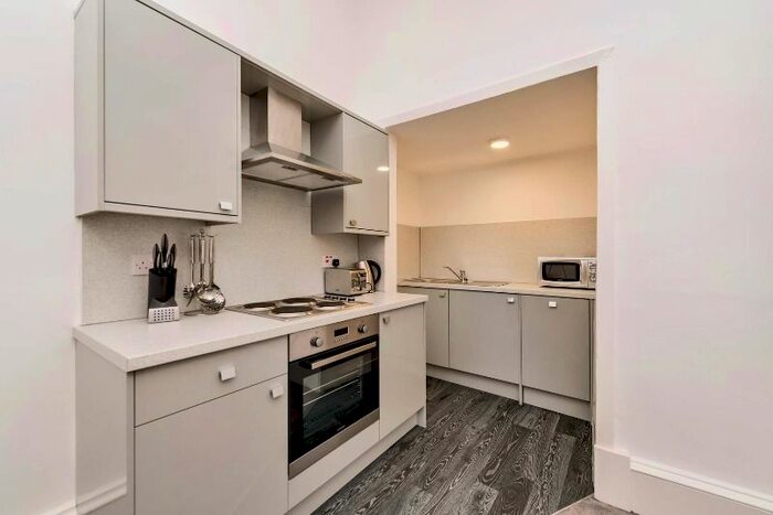 2 Bedroom Flat To Rent In Alexandra Parade, Dennistoun, Glasgow, G31