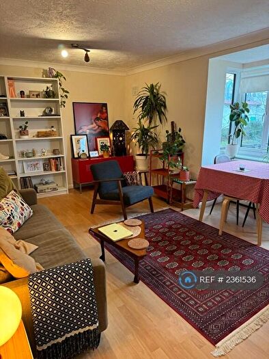 2 Bedroom Flat To Rent In Seymour Gardens, London, SE4