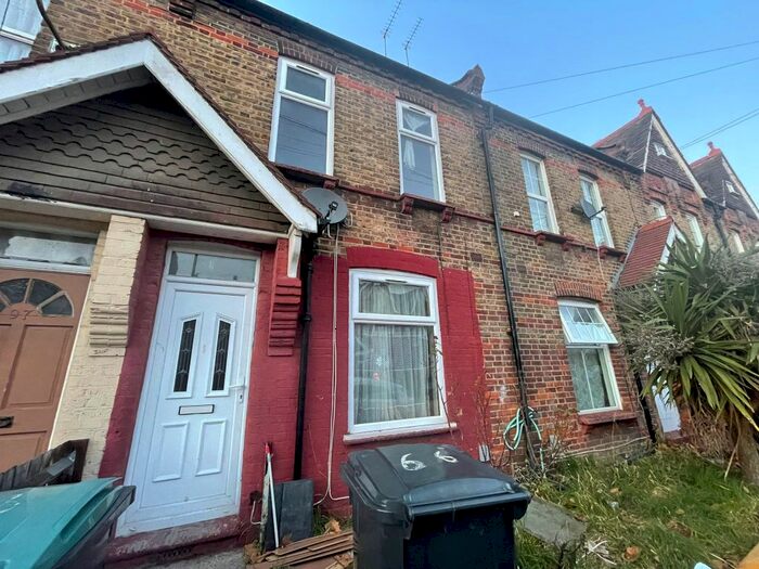 2 Bedroom Terraced House To Rent In Morley Avenue, London N22