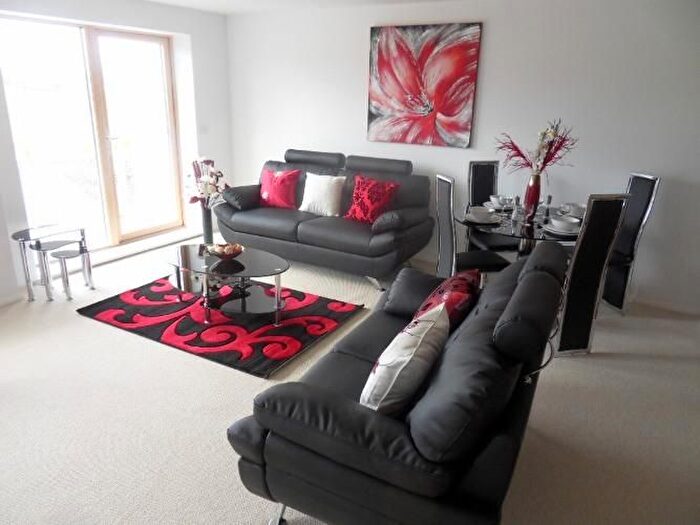 2 Bedroom Flat To Rent In Friars Wharf Apts, Gateshead, NE10