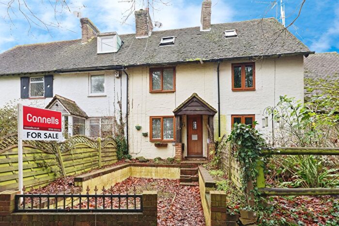 3 Bedroom Terraced House For Sale In Four Oaks Cottages Bysing Wood Road, Faversham, ME13