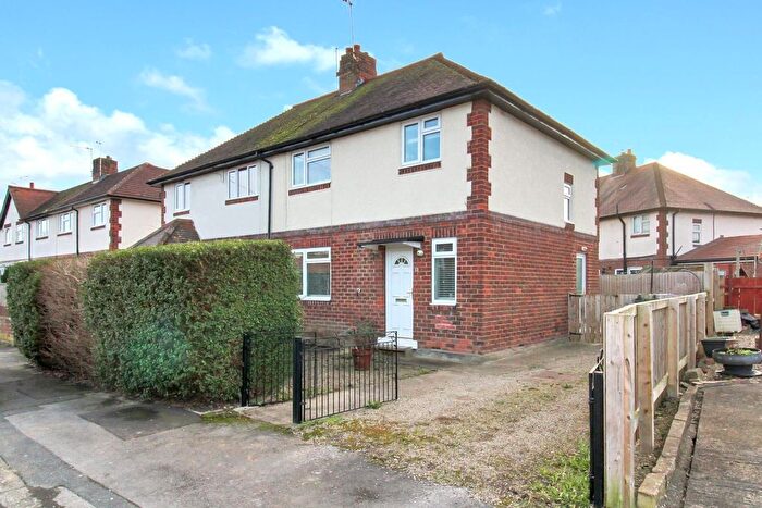 3 Bedroom Semi-Detached House For Sale In Sandringham Road, Ripon, HG4