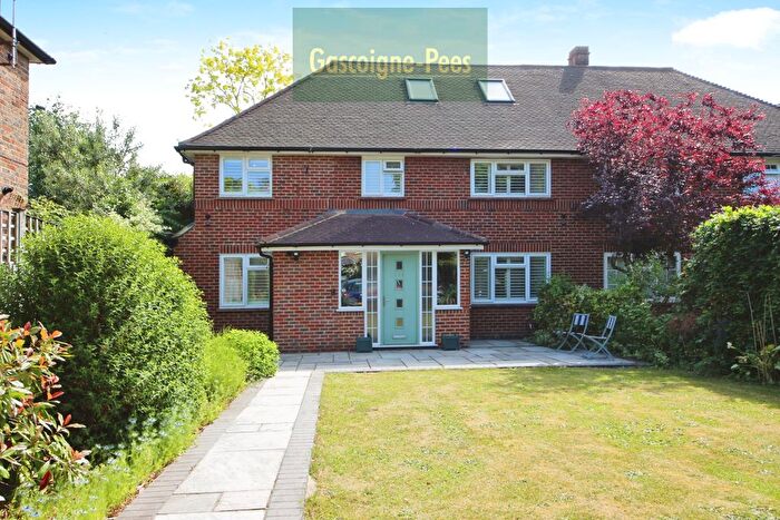 2 Bedroom Property To Rent In Hook Road, Epsom, KT19