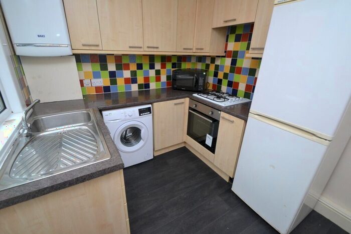 4 Bedroom Terraced House To Rent In Maples Street, Nottingham, NG7