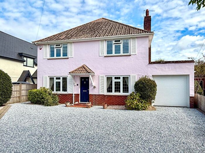 4 Bedroom Detached House For Sale In East Cliff Way, Friars Cliff, BH23