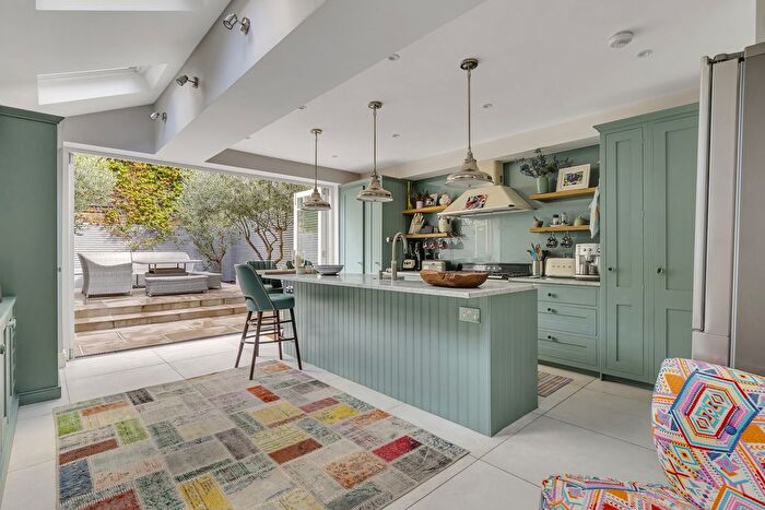 4 Bedroom Terraced House To Rent In Fullerton Road, Wandsworth, SW18