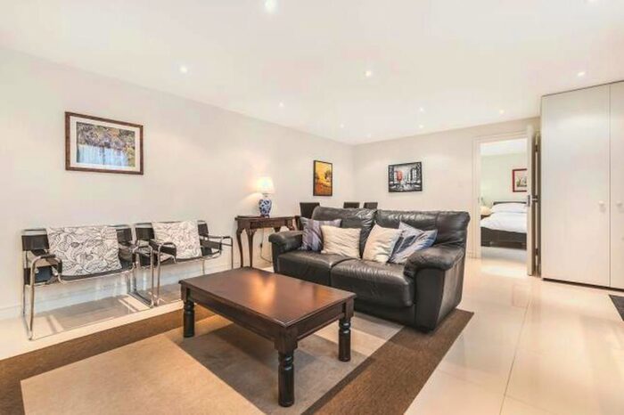1 Bedroom Mews To Rent In Addison Bridge Place, W14