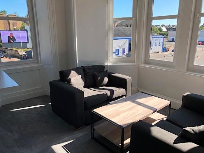 5 Bedroom Flat To Rent In Moat Place, Slateford, Edinburgh, EH14