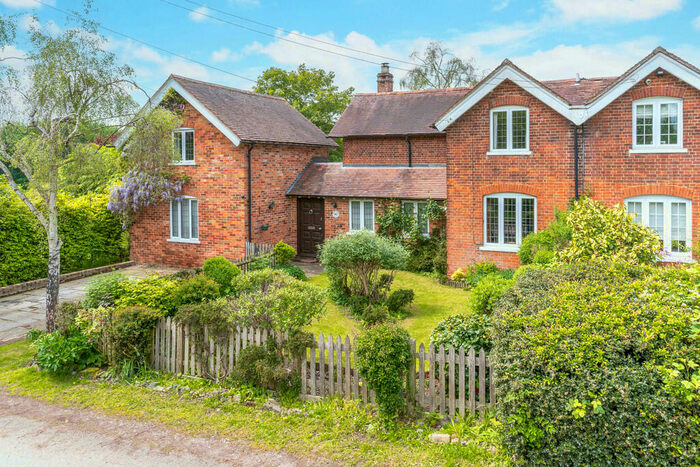 4 Bedroom Semi-Detached House For Sale In Ponsbourne Park, Newgate Street, SG13