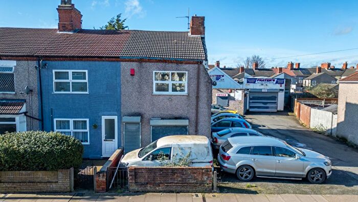 3 Bedroom End Terrace House For Sale In Legsby Avenue, Grimsby, South Humberside, DN32