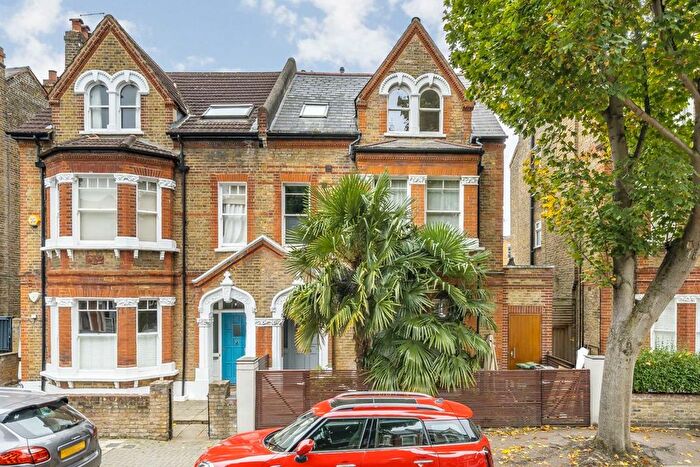 5 Bedroom Semi-detached House To Rent In Lessar Avenue, Clapham South, SW4