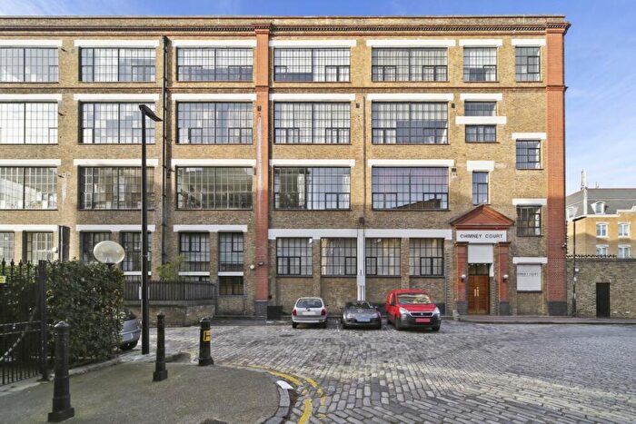 2 Bedroom Duplex To Rent In Chimney Court, Brewhouse Lane London, E1W