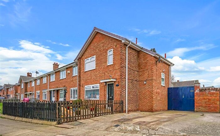 4 Bedroom Semi Detached House For Sale In Eggleston View, Darlington, DL3