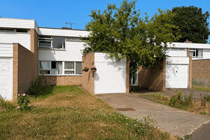 3 Bedroom Terraced House For Sale In Oak Drive, Henlow, SG16