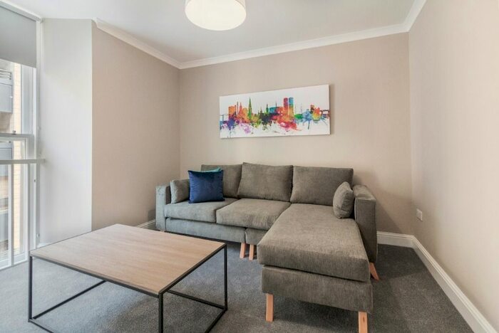 2 Bedroom Flat To Rent In Bank Street, City Centre, Dundee, DD1