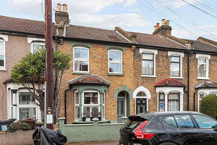 2 Bedroom Terraced House For Sale In Oakdale Road, Leytonstone, E11