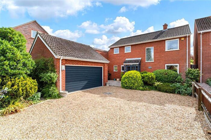 4 Bedroom Detached House For Sale In Thornton Way, Girton, Cambridge, Cambridgeshire, CB3