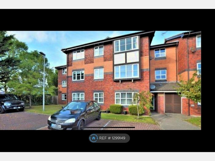 2 Bedroom Flat To Rent In Dove Tree Court, Blackpool FY4