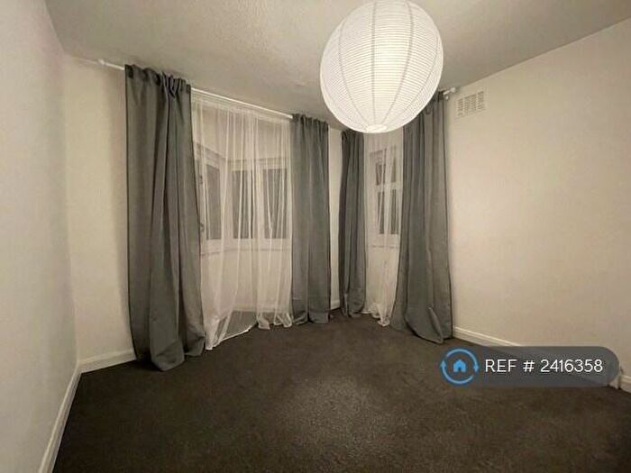 1 Bedroom Flat To Rent In Chessington Mansions, London, E11