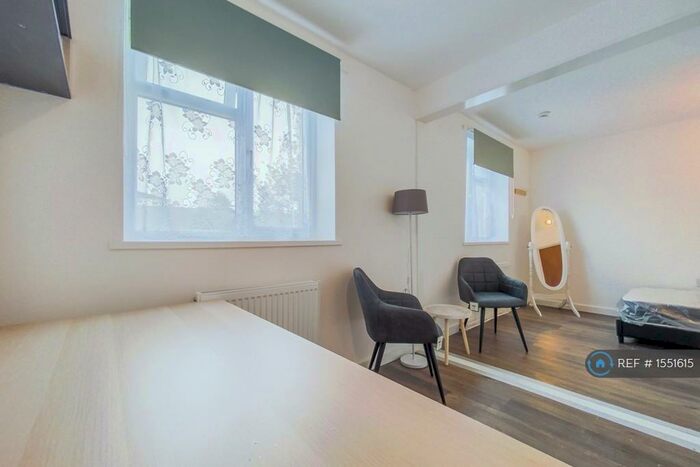 8 Bedroom Terraced House To Rent In Sheriff Avenue, Coventry, CV4